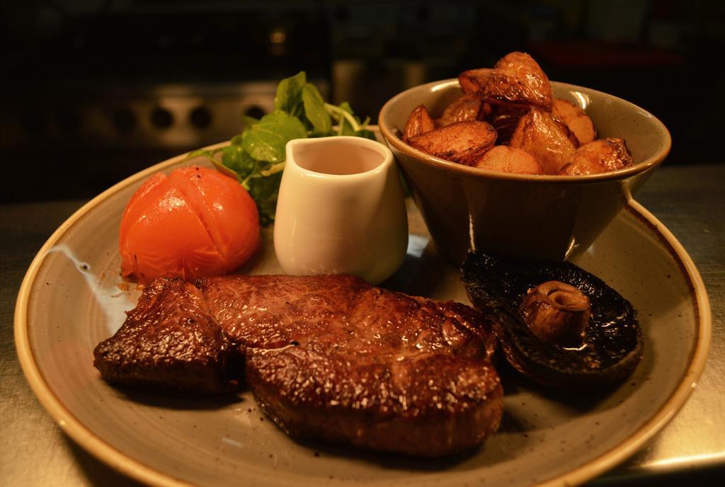 The Oxenham Arms Hotel Devon South Zeal Екстериор снимка