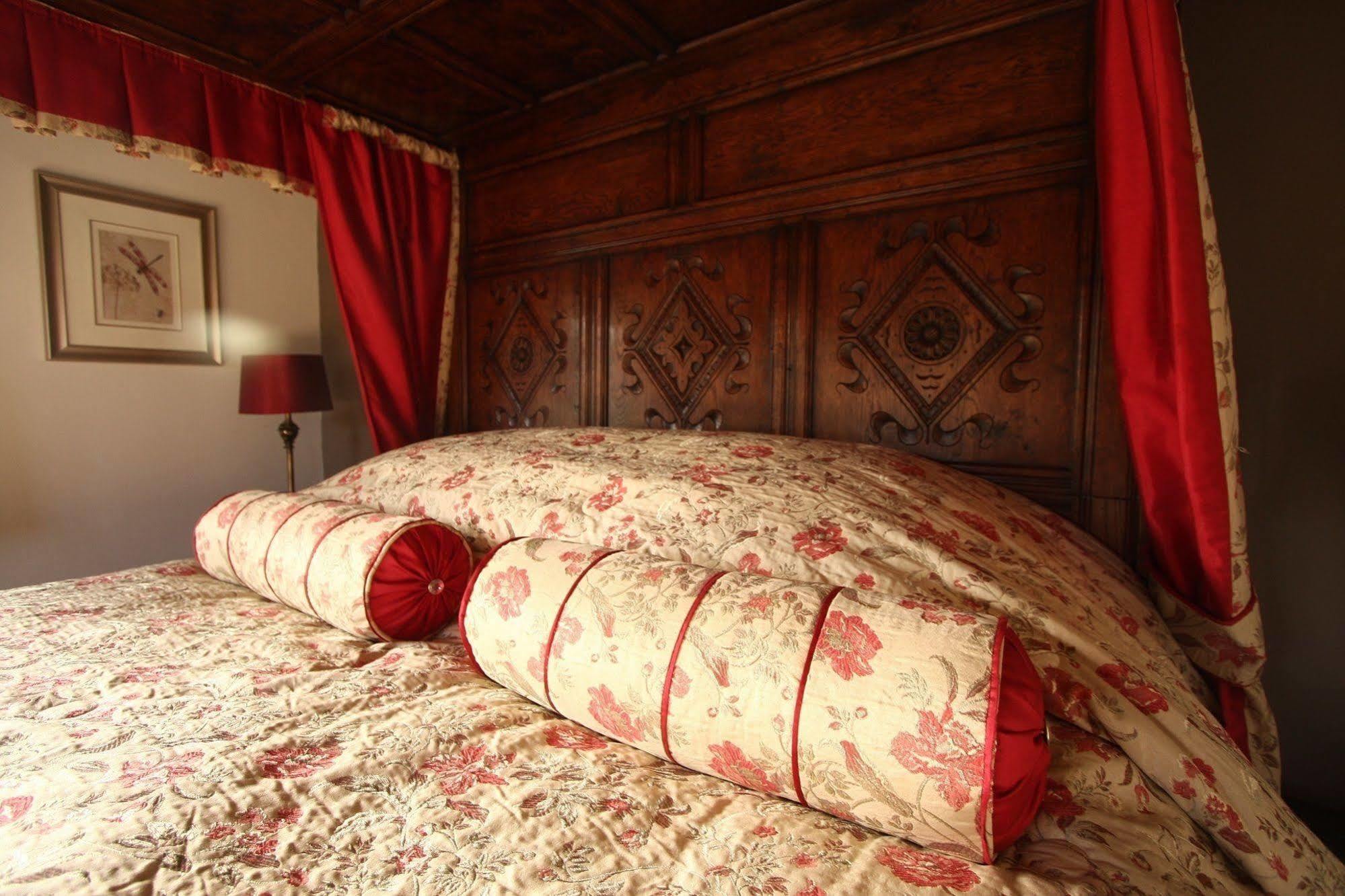 The Oxenham Arms Hotel Devon South Zeal Екстериор снимка