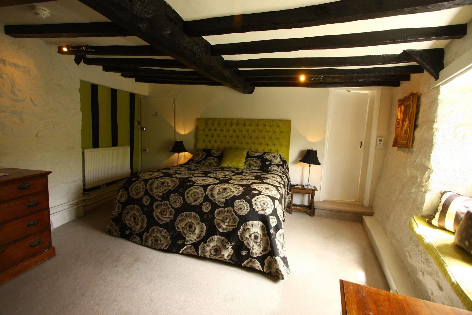 The Oxenham Arms Hotel Devon South Zeal Екстериор снимка